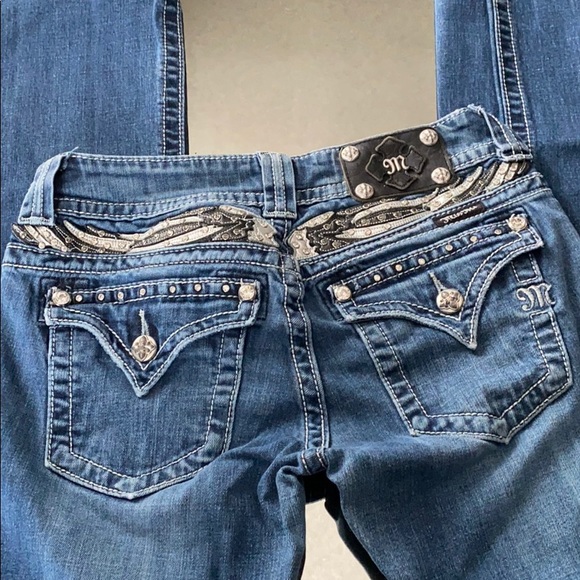 Miss Me Denim - Miss Me Boot-Cut Jeans 🖤